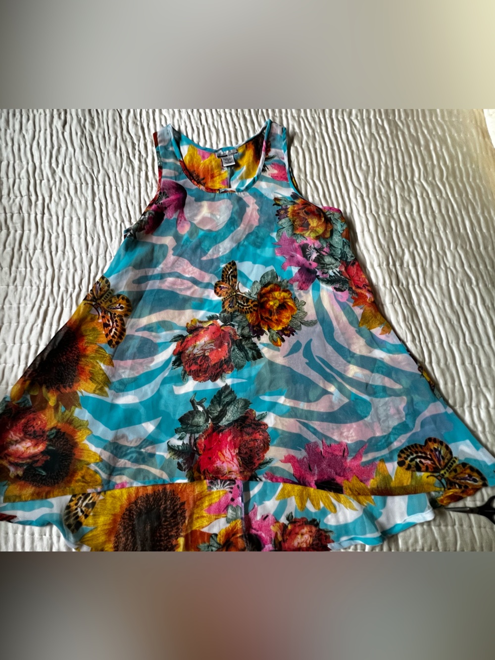 MIRROR IMAGE SHEER SWIM COVER UP. SIZE MEDIUM   LIKE NEW.   19” ARMPIT-ARMPIT